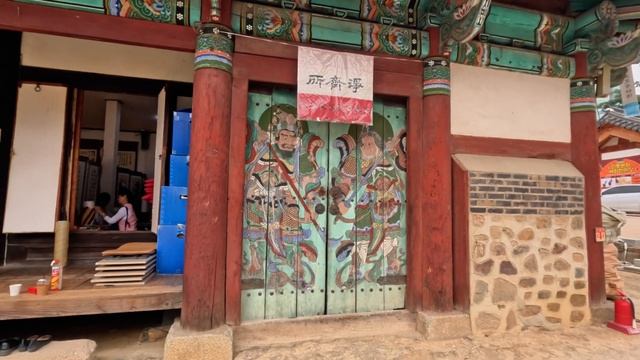 МУЛЬТИКИ НА КРЕПОСТИ? | Да, это Сеул! Световые шоу и дре?