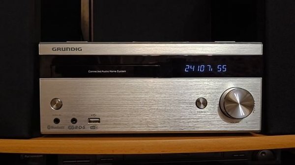Музыкальный центр формата микро GRUNDIG CMS 4000