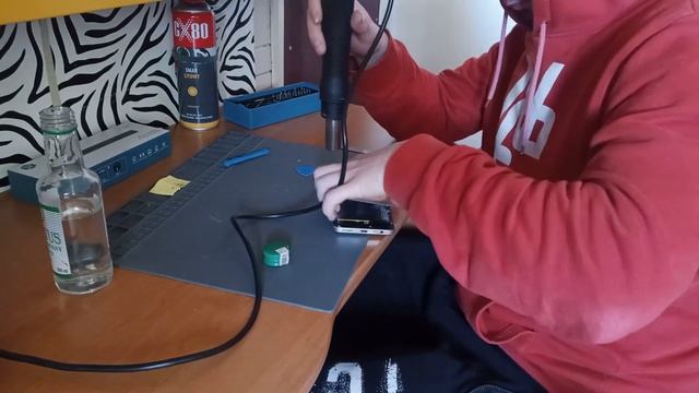 Телефон не заряжается, при подключении зарядки горит ? смотреть онлайн