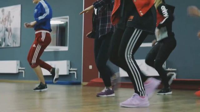 Kosolapova & Play Hard Fam