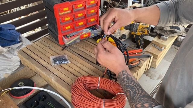 Как быстро соединить карбоновый греющий кабель с кабе смотреть онлайн