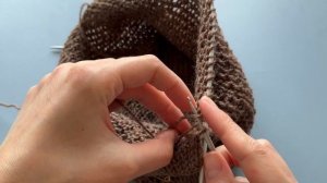 ТРЕНДОВАЯ КОСМЕТИЧКА  | ЕЁ ХОТЯТ ВСЕ | Вяжу узор Соты/Бриошь спицами по кругу | Легко и просто!