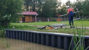 Шпунт ПВХ – современные пластиковые сваи,  для укрепления берега, насыпей, строительства дамб.