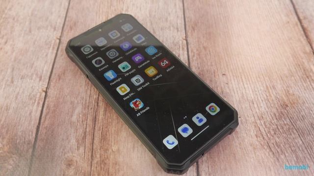 Oukitel WP38 - доступна модель у фірмовому надійному корпус?
