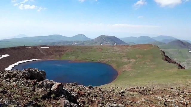 Гора Аждаак в Армении. смотреть онлайн