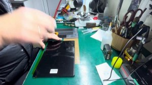 Redmi Pad SE  завершение ремонта. Устанавливаем дисплей на ?