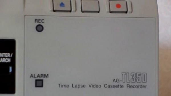 Panasonic модель AG-TL350-E/Видеомагнитофон для студии и видео?