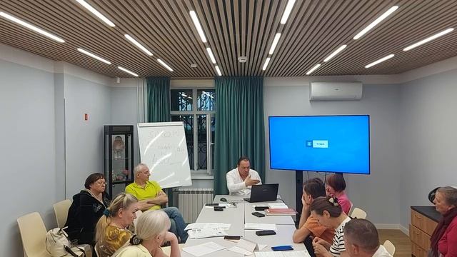 Максим Шилов отвечает на вопросы на встрече 24 05 2025 смотреть онлайн