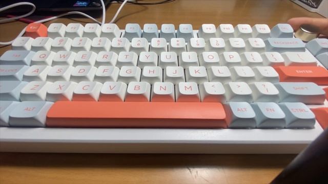 Клавиатура VGN N75 (фиолетовые свичи) смотреть онлайн