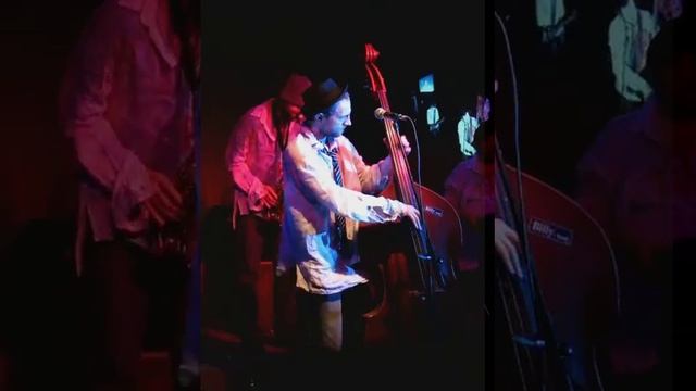 Billy's band - 32 рубля смотреть онлайн