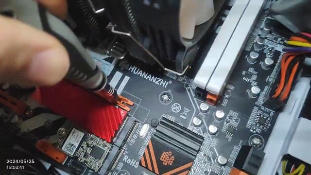 Удаление защёлки видеокарты смотреть онлайн