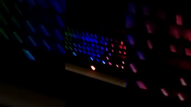 Не дорогая механика. (Обзор клавиатуры CADA GXT 890) смотреть онлайн