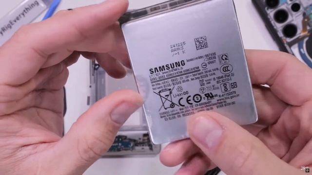 JerryRigEverything: Samsung что-то скрывает, и у меня есть доказате? смотреть онлайн
