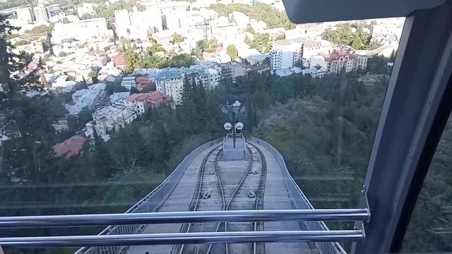 Тбилиси. Подъем на фуникулере на гору Мтацминда. смотреть онлайн