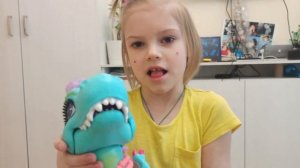 Эмили и грустный папа.