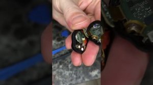 Замена аккумуляторов в наушниках Sony WF-1000XM4