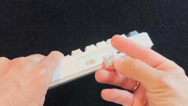 Распаковка беспроводной механической клавиатуры Aula F9