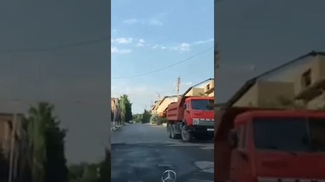 Город Исфара,  навор аз хама кушаву канори Исфараи бос?