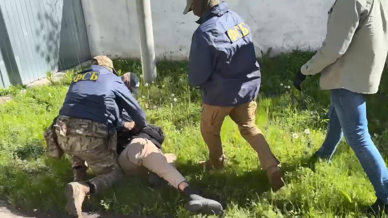 ТЕРРОРИСТИЧЕСКАЯ ЯЧЕЙКА ОБЕЗВРЕЖЕНА В НИЖЕГОРОДСКОЙ ОБЛАСТИ смотреть онлайн