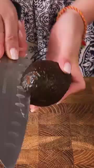 👌 Простой, но необычный салат с авокадо, яйцами и красным луком. Всего три основных ингредиента❗ смотреть онлайн