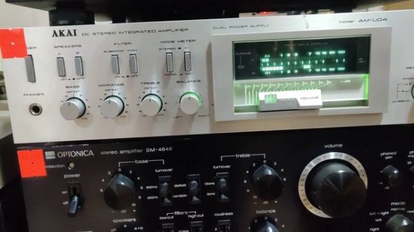 Akai AM-U04 Стерео Усилитель Japan. Магазин Vintage Tech.