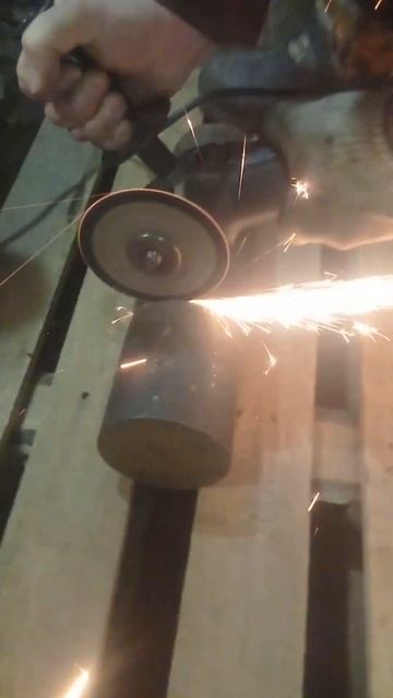 резка заготовки для токарного станка. смотреть онлайн