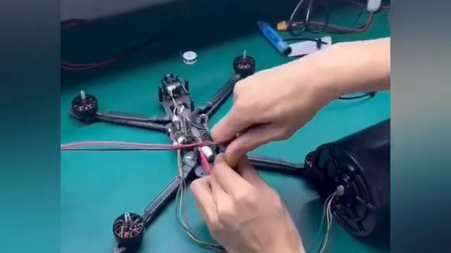 подключение оптоволокна к дрону