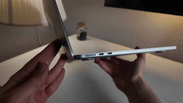 MacBook в 2025 - Это не Pro за 300 тысяч
