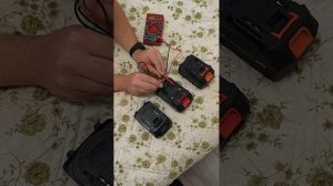 Взаимозаменяемость аккумуляторов на инструментах.