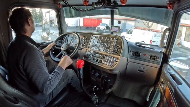 Ещё один рабочий день, разговор про рацию, микрофон и п смотреть онлайн