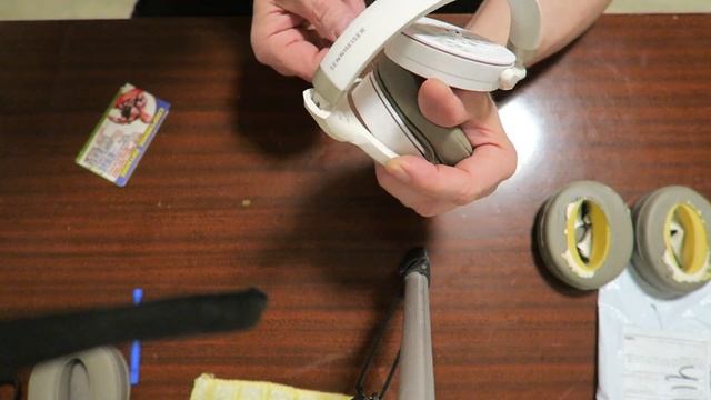 How to Replace Ear Pads For Sennheiser Headphones/Замена амбушюр Sennheiser 450BT смотреть онлайн