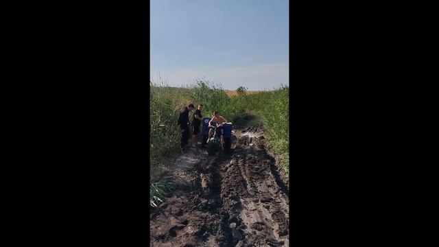 ЕДЕМ ТОЛПОЙ на ШАШЛЫКИ// ЛЮТЫЙ СТАНТ по СЕЛУ// ЛЕТО 2024