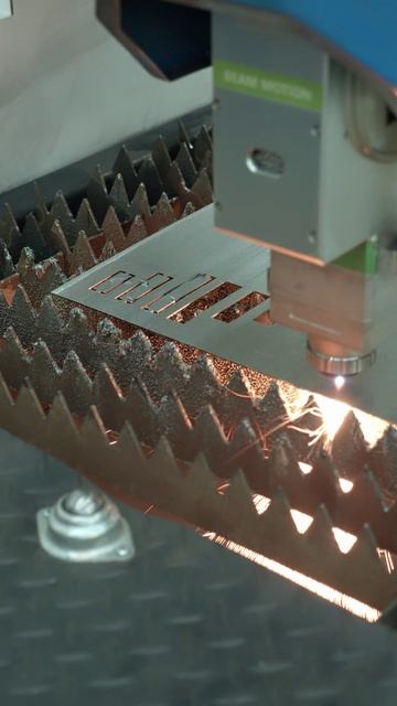 Держи уровень с Мануком! Все про АМК и его секреты смотреть онлайн