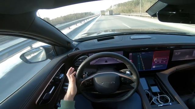 Три монитора, расход, динамика и VIP-места. 500 километров смотреть онлайн