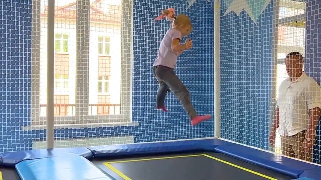 НИКА И СОФИЯ И НОВЫЕ ПИТОМЦЫ. СОФУНЬЯ ШАЛУНЬЯ смотреть онлайн