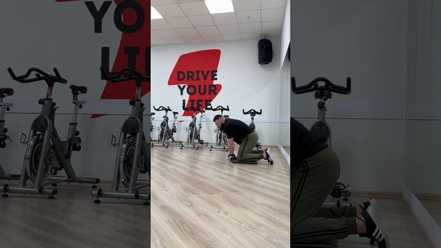 Ролл ауты стоя на коленях