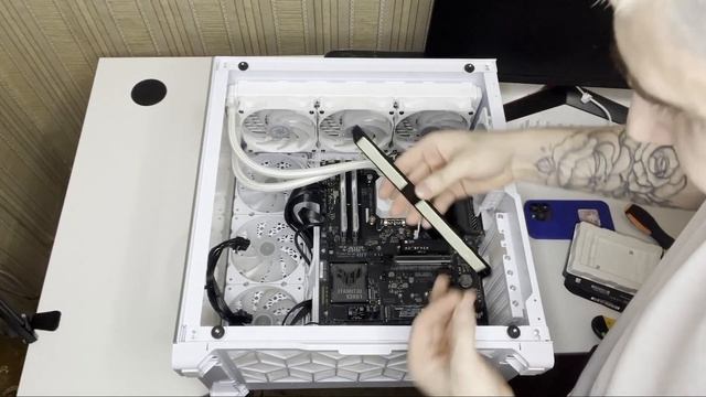 Купил накопитель SSD 2Tb Samsung 990 PRO смотреть онлайн