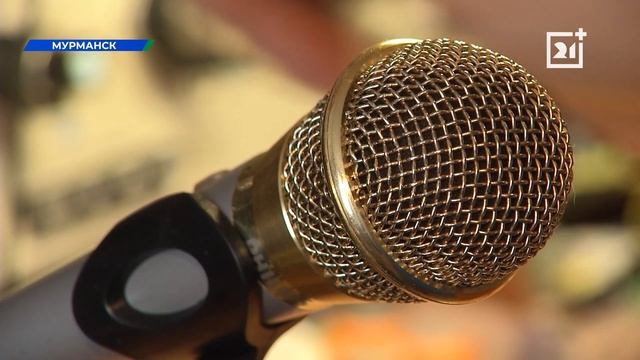 Северянин продемонстрировал свою коллекцию ретротех? смотреть онлайн