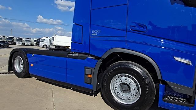 2 VOLVO FH500XL, Синий цвет