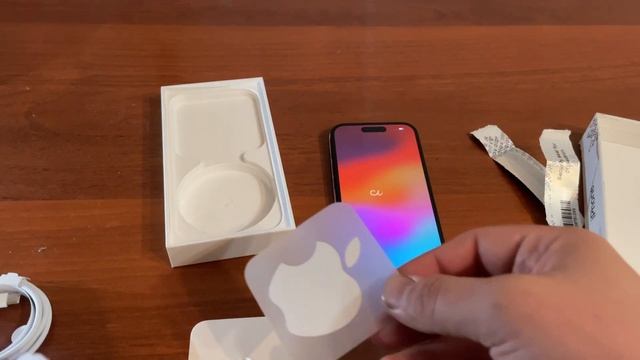IPhone 15 индийская версия. Как так то? смотреть онлайн