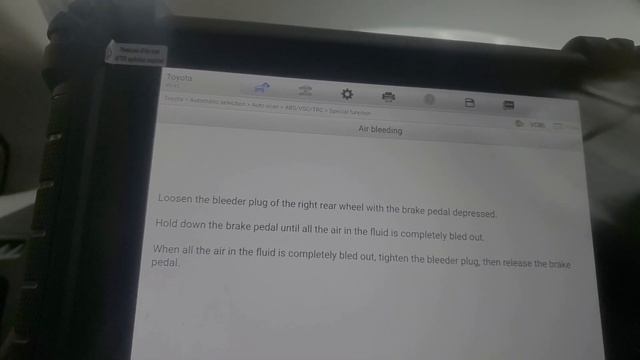 Toyota Prius проблема с ABS прокачка тормозов C1345 C1203 C1391C1252 C1253 смотреть онлайн