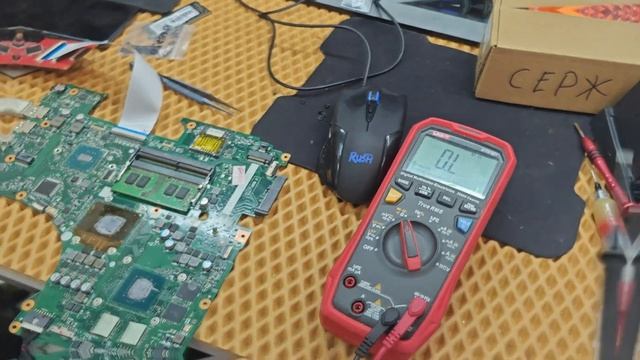 ASUS ROG Strix GL553-VE не включается, включаем:)