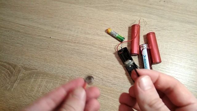 Универсальный разъем для любых аккумуляторов. Магнит? смотреть онлайн