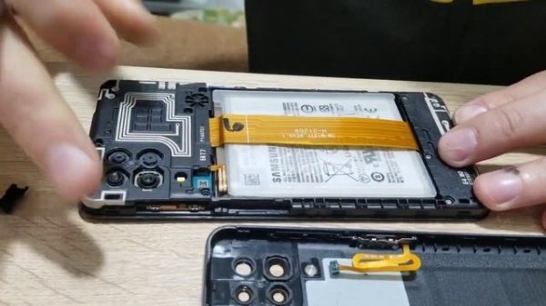 Как разобрать Samsung m12 тонкости разбора