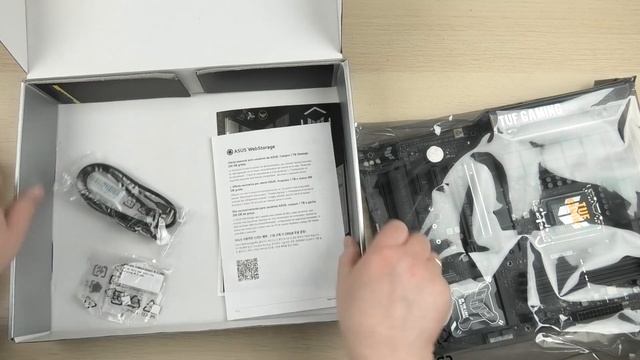Розпаковка Asus TUF GAMING Z790-PRO WIFI смотреть онлайн