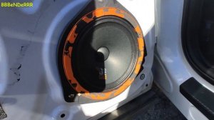 Установка DL Audio Gryphon Pro 165 Midbass в задние двери Omoda C5