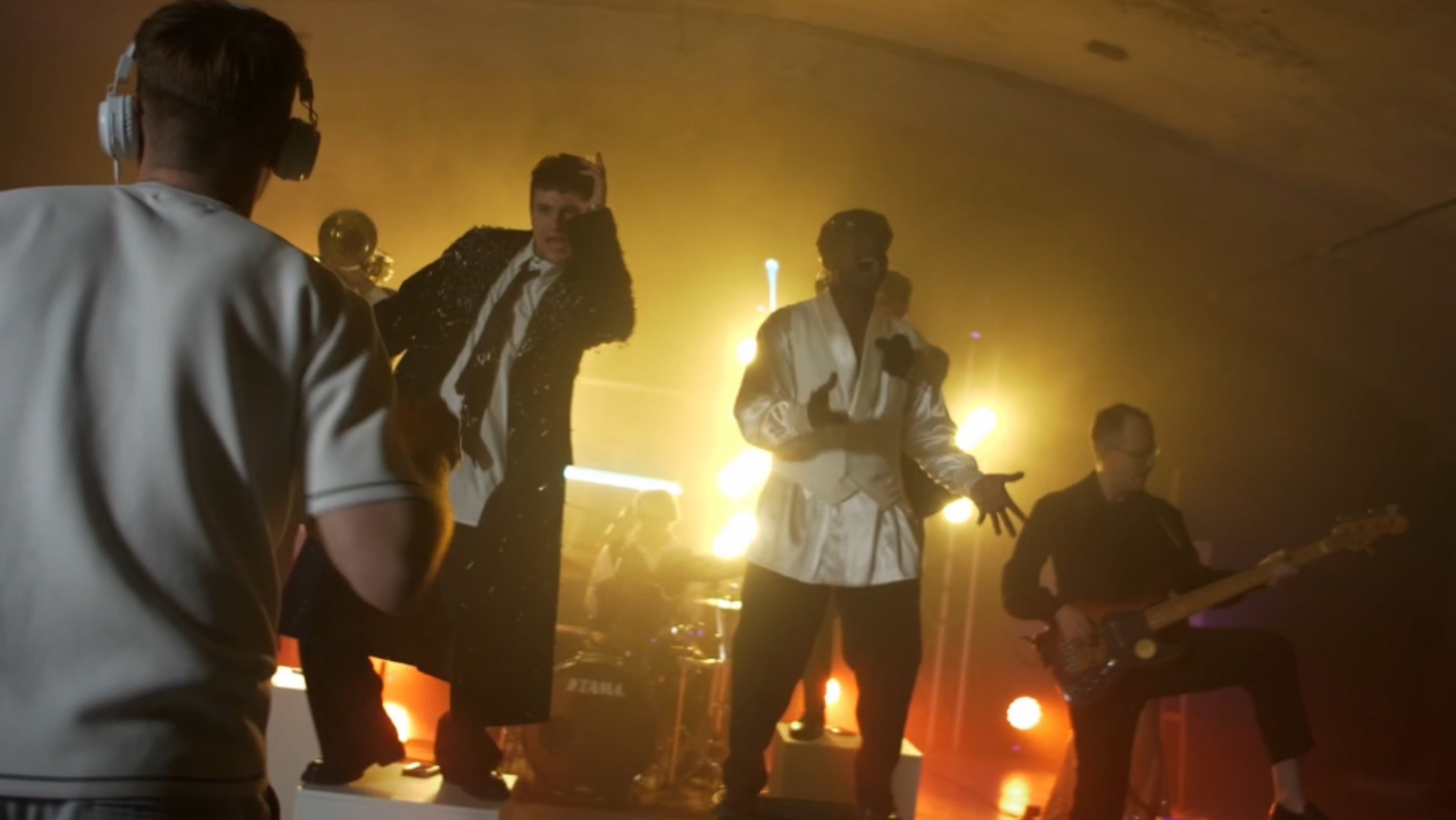 КАВЕР-ГРУППА | АЙВАЗОВСКИЙ ОРКЕСТРА смотреть онлайн