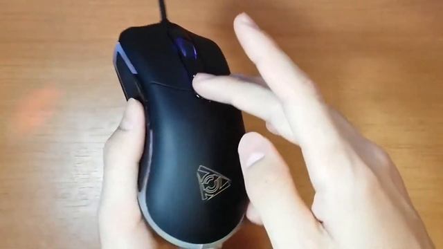 ОБЗОР НА МЫШКУ QCYBER HYPE RGB смотреть онлайн