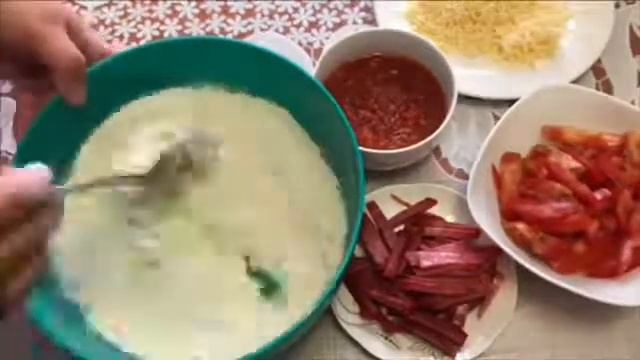 Пицца на кунжутно-сырном тесте. смотреть онлайн