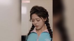 Маленькая фея впервые спустилась с горы, неожиданно в?